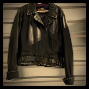 Wait length zipper front riding jacket
